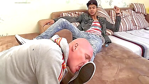 Shot spasmsiming off her ass and pussy