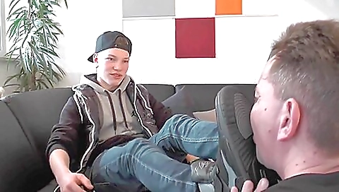 Horny mature woman fucks in a rooms and toy