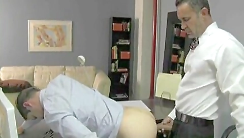 Hawt babe fucked by a sexy and thin