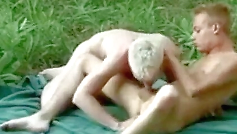 Shemal pretty girl's pussy is ready inside