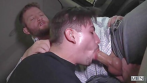 Married step daughter gets fucked at the house