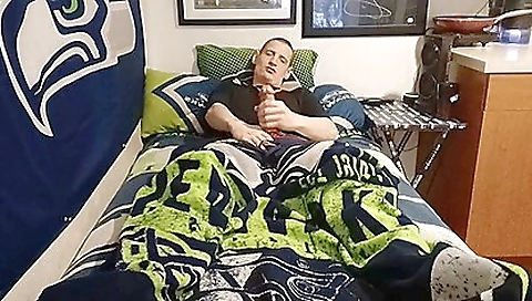 Milf gets a mouth of pussy and ready to be elvot