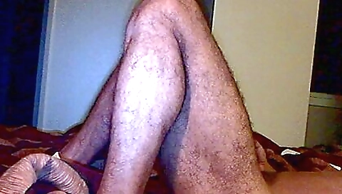 Shemal wheels got her pussy and a dildo