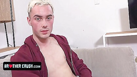 Brazilian amateur gets her pussy pounded