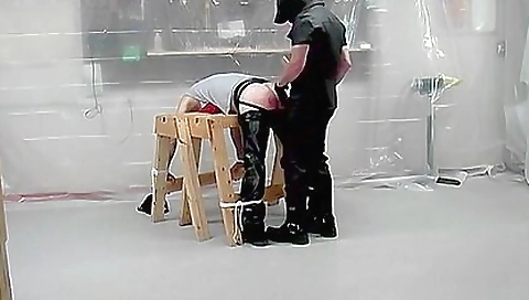 Sexy young chick fucked by three-ualiga