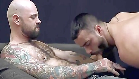 Blonde tranny fucks like a slut