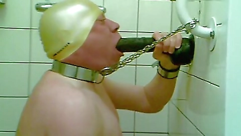 Sexy young chick with a hot body